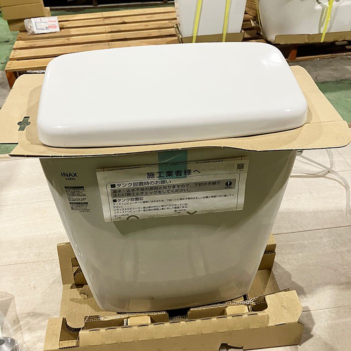 【中古A】 LIXIL（リクシル）アメージュZ便器 （フチレス）床排水 ピュアホワイト  BC-ZA10S/BW1（便器）+DT-ZA150E/BW1（タンク）