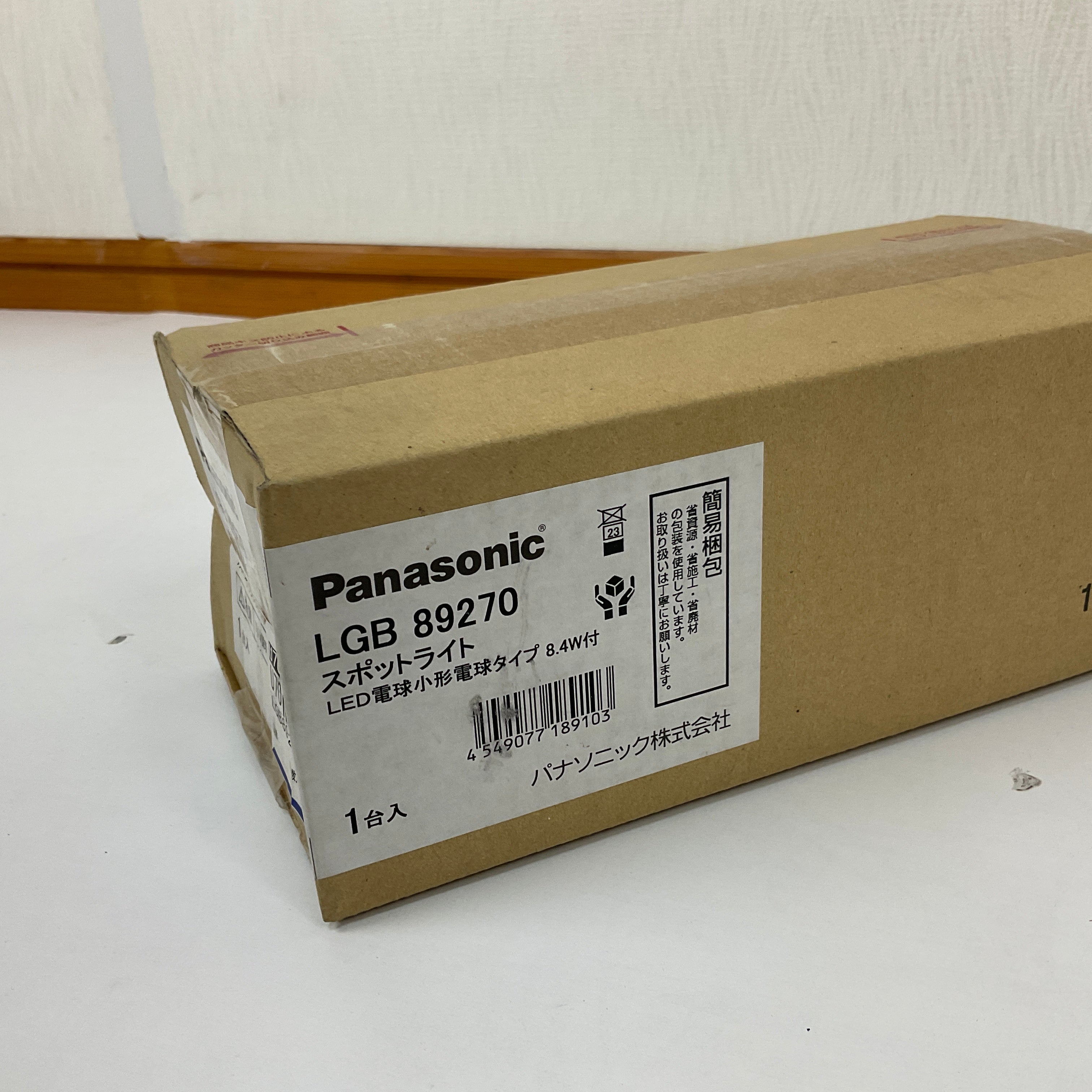 未使用品】【開封品】【未使用】 パナソニック（Panasonic） LED